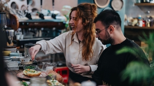 Alimentul adorat de români pe litoral. E ieftin și îl poți face și tu acasă, foarte ușor