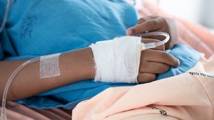 O asistentă medicală de la Ineu a murit de COVID-19! Avea 55 de ani și nu suferea de afecțiuni cornice