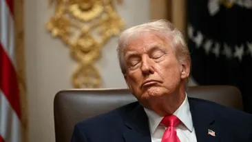 Donald Trump neagă că ar fi adormit în timpul unei ședințe de Cabinet. Ce spune că s-ar fi întâmplat, de fapt