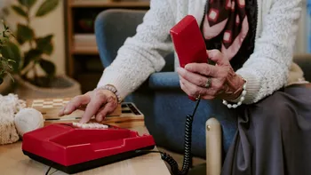 Finlanda a renunțat la telefonia fixă analogică după 150 de ani. Momentul a fost marcat printr-un ultim apel prin această rețea