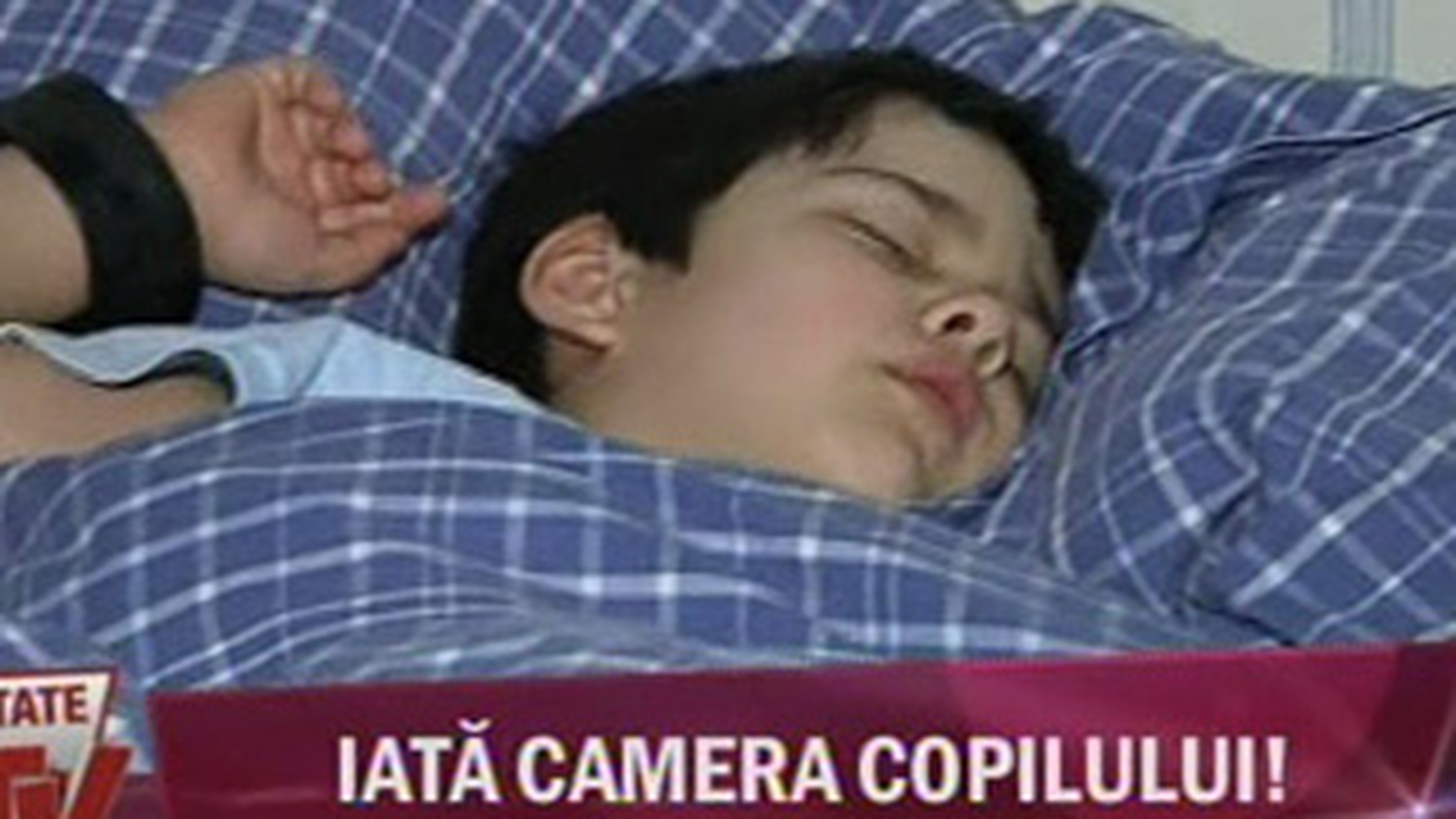 Asta este cuibusorul de nebunii al lui Piti si al Vicai! Uite cat de bestial arata apartamentul in care ea si fiul ei locuiesc - Isi face singura cremele de corp si mananca doar bio