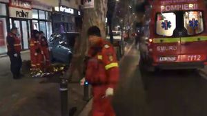 Un bărbat de 70 de ani s-a aruncat de la etaj, în Dorobanţi! Imagini cutremurătoare