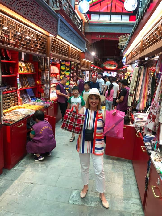 Vedeta TVR, Marina Almășan, în China