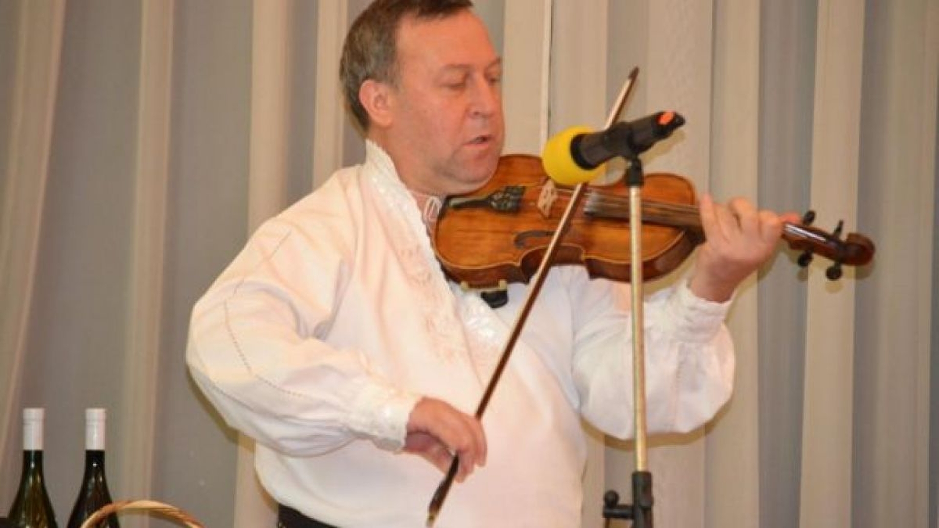 A murit Andrei Ionaş, dirijorul orchestrei Ansamblului Folcloric "Ţara Vrancei"