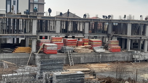 Cât câștigă un muncitor pe șantier. Ce salarii sunt în construcții