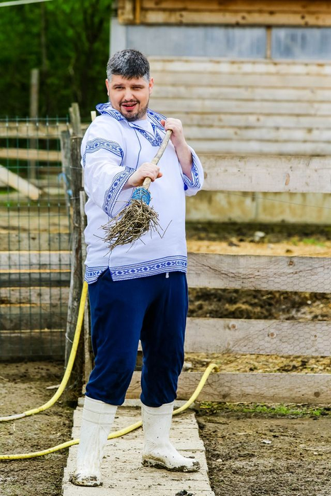 Drama lui Cătălin Neamțu de la „Ferma Vedetelor”. Mama lui a murit departe de casă: „Au incinerat-o în Belgia!” De ce a ascuns actorul această tragedie