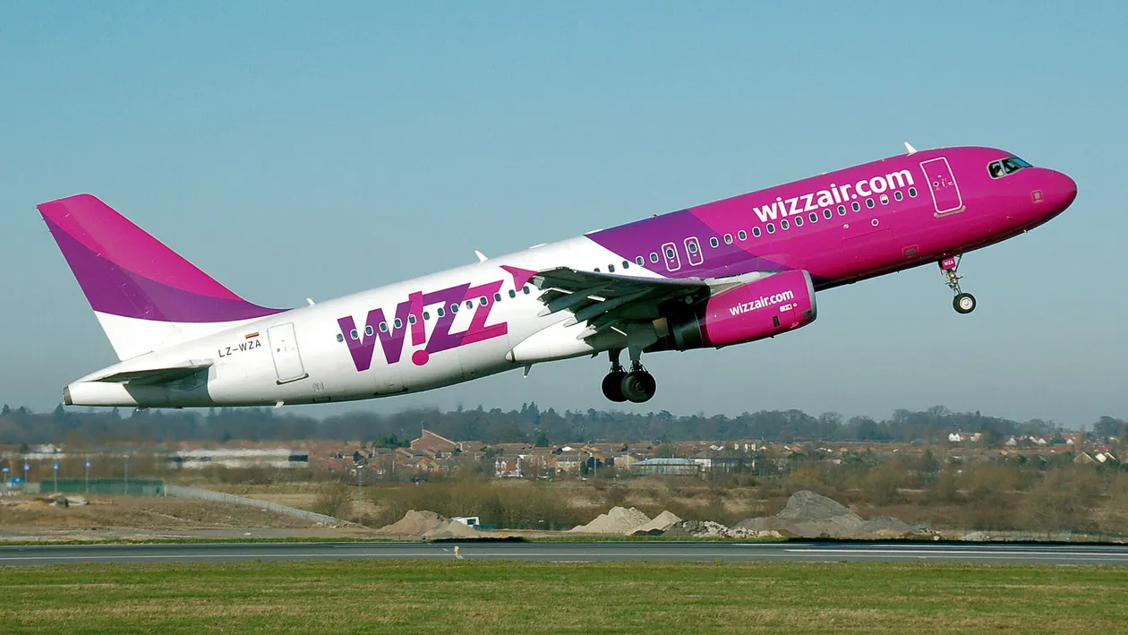 Ofertele de pe Facebook cu biletele gratuite de la WizzAir sunt ţepe! Cardurile a mii de români au fost golite