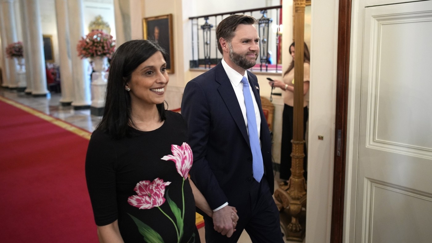 JD Vance a devenit tată pentru a patra oară. Ce nume a ales pentru copil