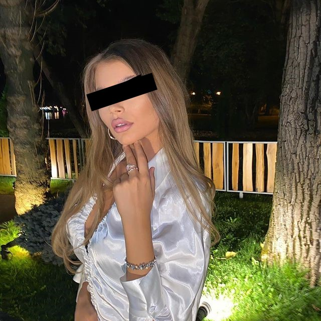 "Prințesica Turbo",  pe terasă la Brasserie