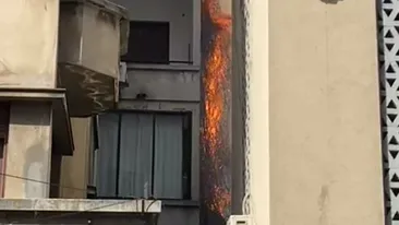 Incendiu în București. Sinagoga din Piața Amzei a luat foc