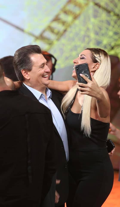 Surpriză! Alex Velea s-a întors la Antena 1, la două luni după ce a fost concediat de la “Acces Direct”