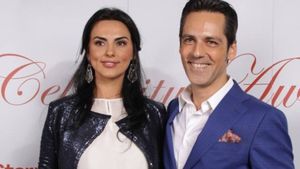 S-a însurat în mare secret, iar acum vorbeşte despre despre al treilea copil! Ştefan Bănică Jr.: "Ce vrea Dumnezeu, sunt deschis pentru lucrul ăsta"