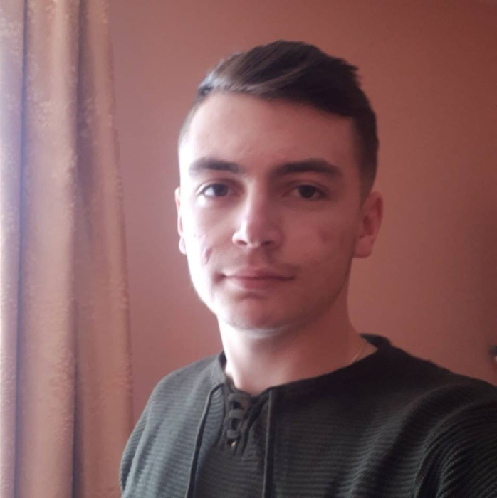 Caz uluitor la Suceava! Un student de 20 de ani și-a omorât tatăl cu un cuțit