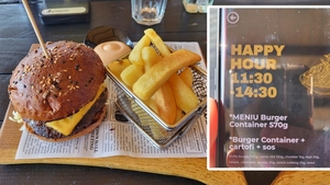 Câți lei a plătit un turist clujean pe un burger într-un restaurant din Suceava: "Halucinant, sincer!"