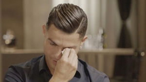 Cristiano Ronaldo a izbucnit în lacrimi când a văzut imagini nepublicate cu tatăl său alcoolic