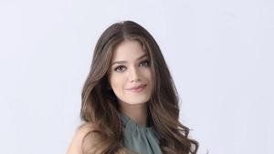 Adela, fata cuminte din serialul de la Antena 1, e mult mai „spumoasă” în viaţa reală. S-a aflat ce ascunde sub haine, când se dezbracă!