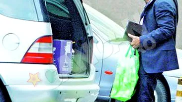 Primarul din Cluj, acuzat de DNA ca facea manevre si cu benzina! Apostu mergea 600 de kilometripe zi cu masina!