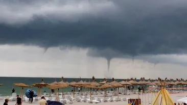Imagini UNICE cu tornade filmate în România surprinse de amatori VIDEO