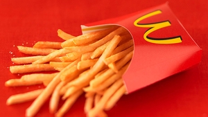 Schimbarea anunţată de McDonald's! Cu ce se ÎNLOCUIESC clasicii cartofi prăjiţi