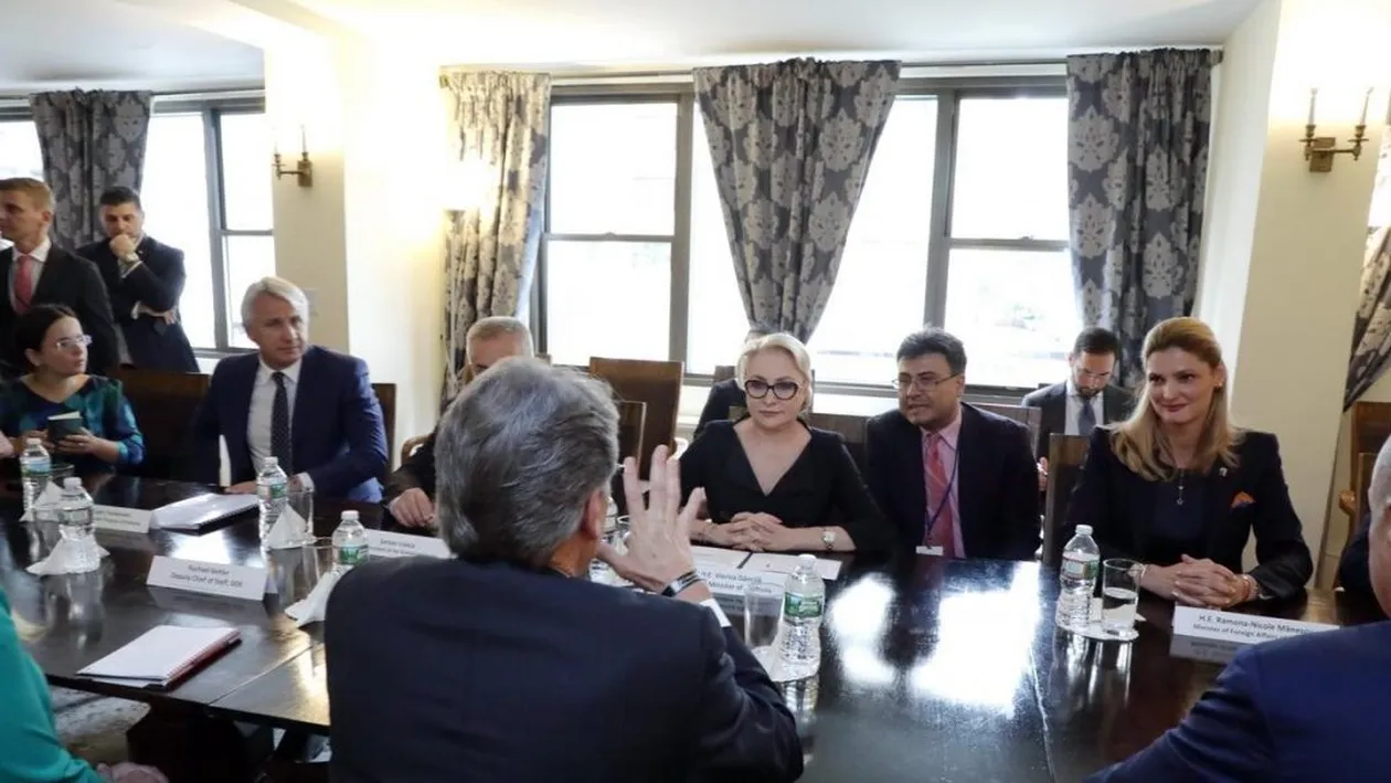 Viorica Dăncilă, întrevedere cu secretarul american Rick Perry. A fost semnat Memorandumul privind cooperarea în domeniul nuclear civil