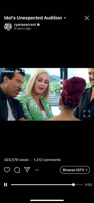 Premieră la American Idol! O concurentă a intrat în competiție fără să se înscrie la audiții și i-a uimit pe jurați cu vocea ei