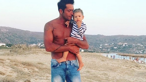 Radu Vâlcan a postat pe Instagram poza cu Alexandru, iar Corina Caragea a reacţionat instant! Ce comentariu i-a lăsat ştirista