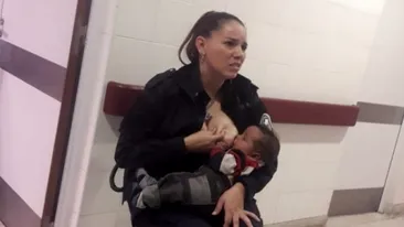 Imaginea cu această polițistă care hrănește un bebeluș a devenit virală. Motivul este dureros