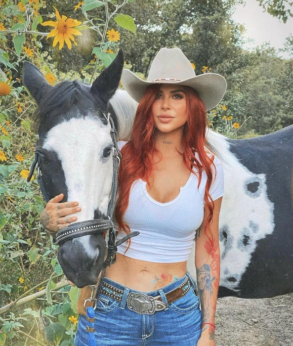 Operațiile estetice au ucis-o! Modelul de 30 de ani, care era un influencer cunoscut în rândul tinerilor, a sfârșit tragic după o vizită la estetician