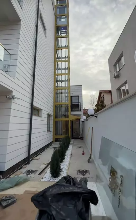 Cum arată vila lui Florin Salam, pe care a transformat-o in hotel. Doar liftul a costat 30.000 de euro