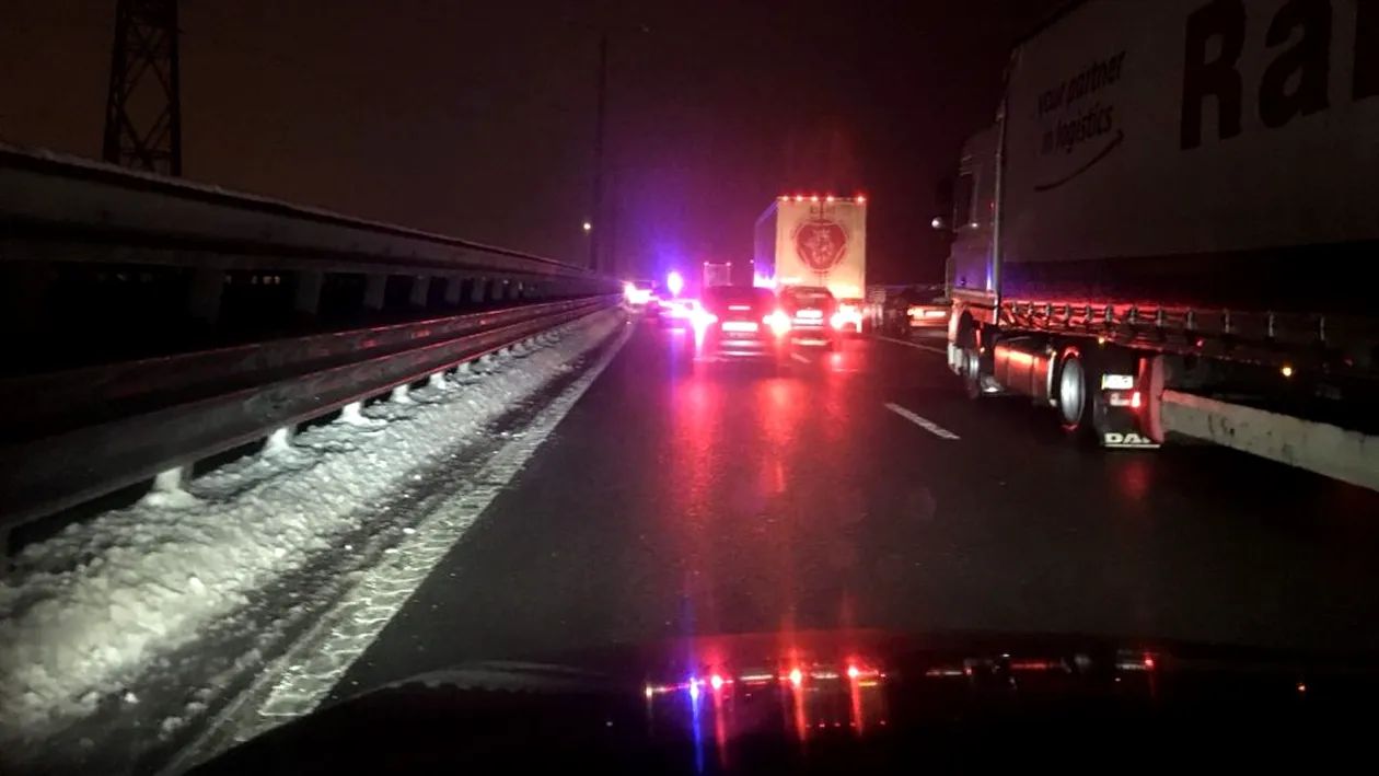 Carambol pe autostrada București-Pitești, vineri seară. 12 mașini au fost implicate!