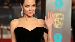 Angelia Jolie a pus pauză carierei. Surpriza pe care o pregătește de Crăciun