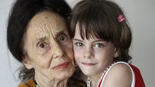 Eliza, fiica Adrianei Iliescu, implineste 7 ani! De ziua ei vrea un dictionar englez-roman