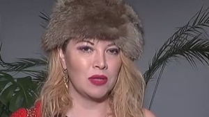 Oana Lis: „Cred că sunt cea mai grăsuţă din showbiz! O luasem puţin razna...”