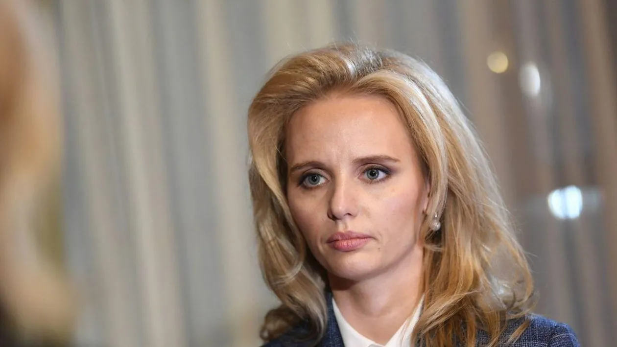 De ce Maria şi Yekaterina, fiicele lui Vladimir Putin, nu l-au strigat niciodată tată pe liderul de la Kremlin. Viaţa dură pe care au dus-o cele două