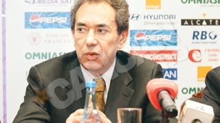 Nicolae Badea si-a botezat fetita intr-un restaurant de fite! Invitatii s-au delectat cu un meniu japonez