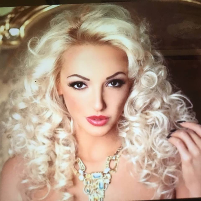 Comentariul lăsat de Andreea Mantea la această poză postată de fiica lui Carmen Harra! Alexandra i-a răspuns instant