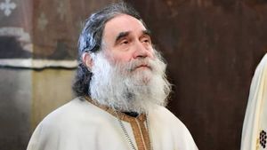 A murit starețul mănăstirii vâlcene Stânișoara, infectat cu noul coronavirus