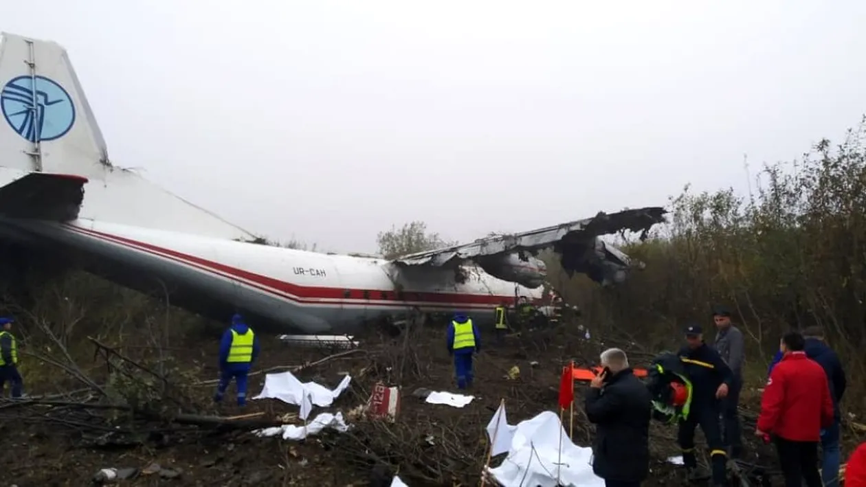 Avion prăbușit, nu se știe numărul morților! Câte persoane se aflau la bord + Anunțul unui consilier