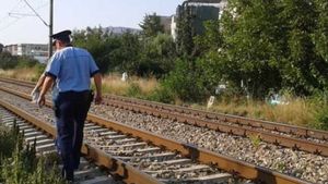 Caz tragic în Ploiești! Un elev s-a aruncat în faţa trenului. Adolescentul a murit pe loc