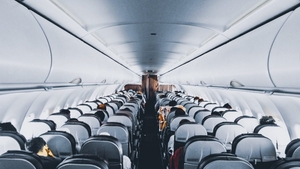 Un pasager al avionului Blue Air care s-a depresurizat a făcut dezvăluiri despre momentele de panică prin care a trecut: ”Se simțea un aer închis, ușor încins”