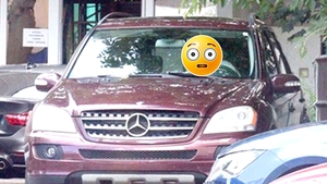 Nu e banc! Poliția rutieră din Vaslui a avut un șoc când a văzut ce vedetă din showbiz-ul românesc gonea cu 125 km/h la volanul acestui Mercedes