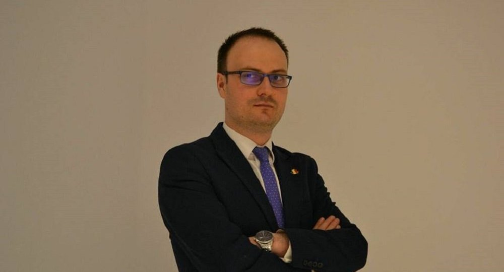 Alexandru Cumpănașu, apariție șocantă la TV! A tras cu arma în direct