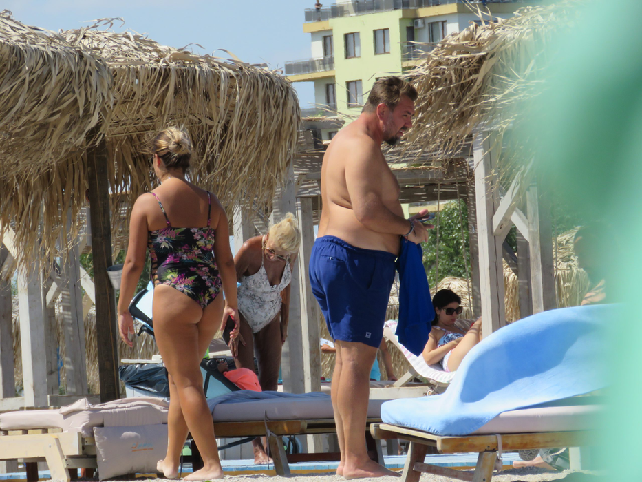 Imagini rare cu Horia Brenciu și soția, la plajă / Sursă foto: CANCAN.RO