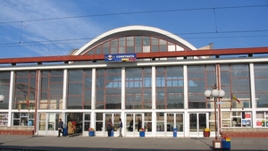 Ce a pățit o româncă după ce s-a dat turistă străină și a cerut o Cola în gara din Constanța