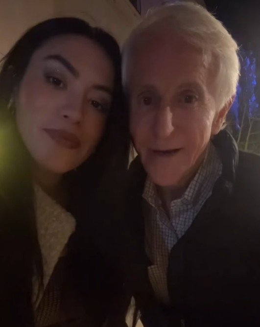 Diana, o tânără de 25 de ani, s-a îndrăgostit de un bărbat de 76 de ani! Povestea care a stârnit un val de controverse