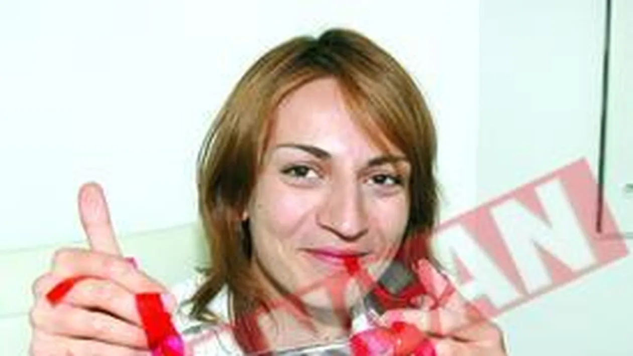 Bikini de ciocolata si jeleu cu arome