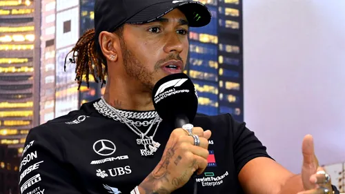 Pilotul de Formula 1 Lewis Hamilton are COVID! A făcut testul de trei ori