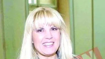 Elena Udrea se indragosteste de turism