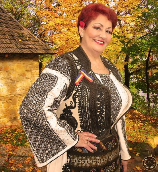 Doliu în lumea muzicală! O artistă de la noi a murit după ce a pierdut lupta cu o boală cruntă! Îşi vânduse hainele ca să-şi poată plăti tratamentul