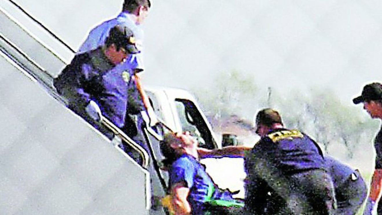 Un pilot american si-a pierdut mintile in timpul unui zbor: "Atentie, ne prabusim!" El a bagat in sperieti 135 de pasageri